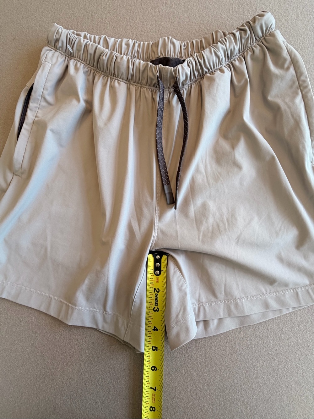 Fabletics The One Light Khaki Drawstring Lined 5 inch Athletic Shorts Size Small